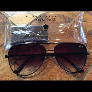 Quay Australia High Key Mini Black Fade